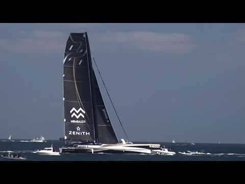 Spindrift 2 the wordl's largest trimaran hits a zodiac (amputee woman)