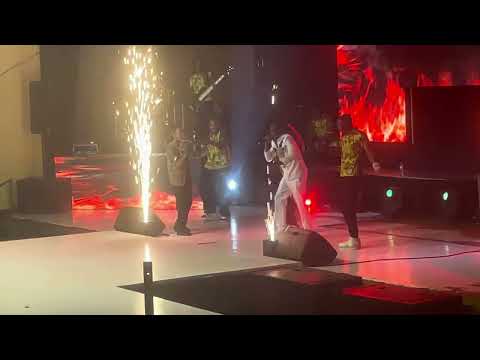 Master Achipihwa $30 000 na Tagwirei live at Master H album launch | birthday bash at aquatic