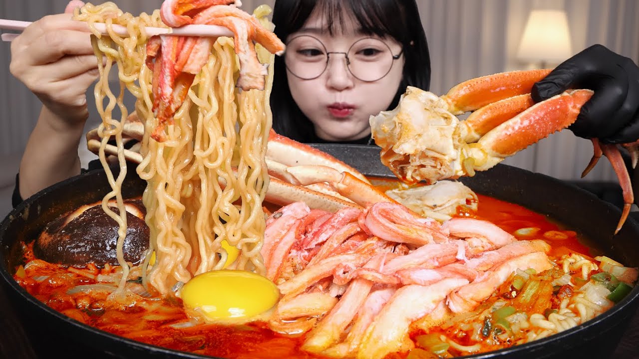 해장용 끝판왕 등장🦀푸짐한 대게라면 먹방🍜 Spicy King Crab Ramen Feast Mukbang ASMR