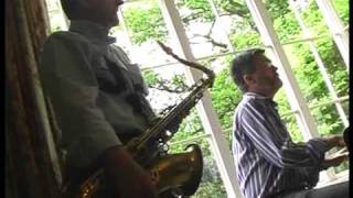 Bobby Wellins and David Newton play "I'm Wishing"