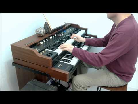 TX-5 HCC 214 - É divina, sábia e pura