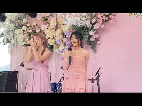 Niam ntiav - Kajsiab Xyooj & Paj ntoo Xyooj