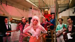 Clairy Browne & The Bangin' Rackettes "Good Problems"