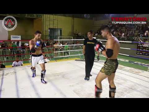 Douglas vs Guilherme - Campeonato Mineiro de Muay Thai 2018