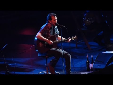 Pearl Jam: Man Of The Hour [HD] 2013-10-15 - Worcester, MA