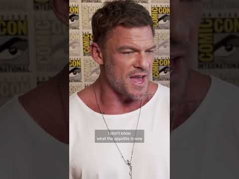 Video Thumbnail: 🦸 Alan Ritchson open to DC Universe return