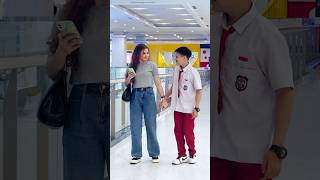 Download lagu Gandeng cewek cantik bikin salting😂 #prank #funnyprank mp3