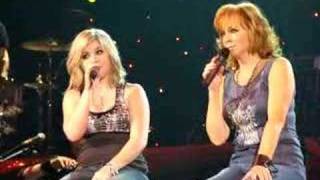 Reba and Kelly singing Cathy&#39;s Clown Dayton