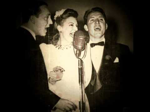 BREEZIN' ALONG WITH THE BREEZE~ The Smoothies  (1939)