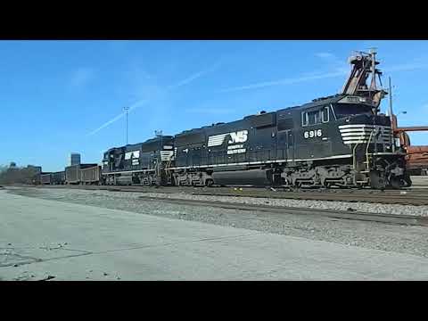 NS 6916 Leads Local Freight - 12/12/2023
