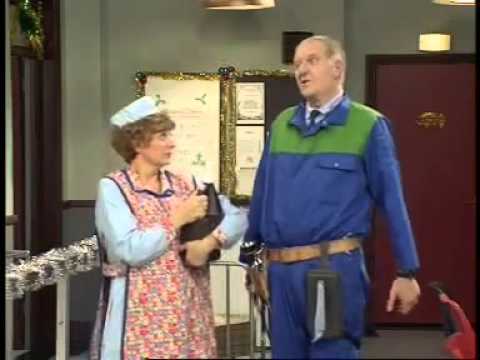 BBC Dinnerladies  S2E5   Gamble Comedy)