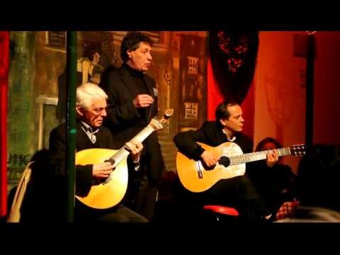 Vítor Rodrigues, "Fado Três Bairros" - "Boneca de porcelana"