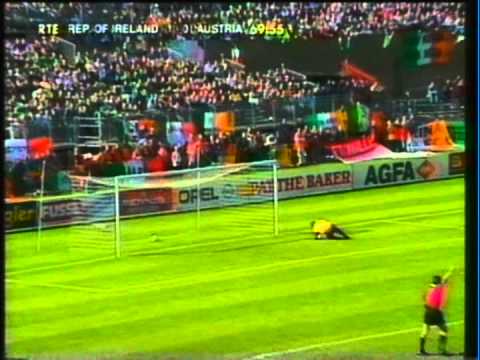 1995 (June 11) Republic of Ireland 1-Austria 3 (EC Qualifier).mpg