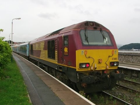 Deganwy 1.8.2016 - DB Cargo 67008 on Manchester loco hauled WAG service - Llandudno