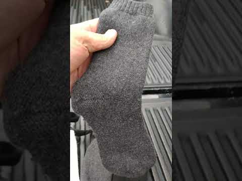 best ways to keep your feet warm when fishing