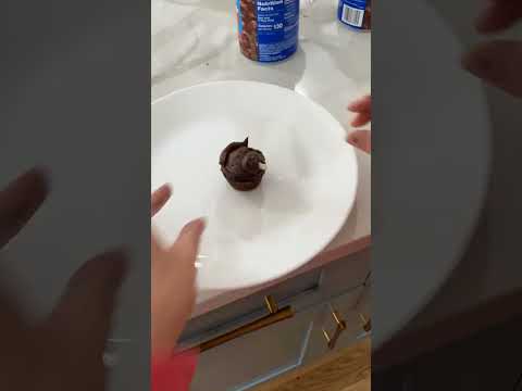 Happy #thanksgiving! Mini Turkey Cupcakes! #bake #holiday #shorts