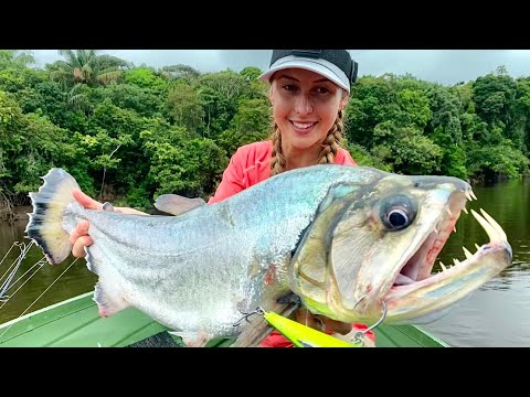 Catching HUGE Payara in the Guaviare River! (Vampire Fish)