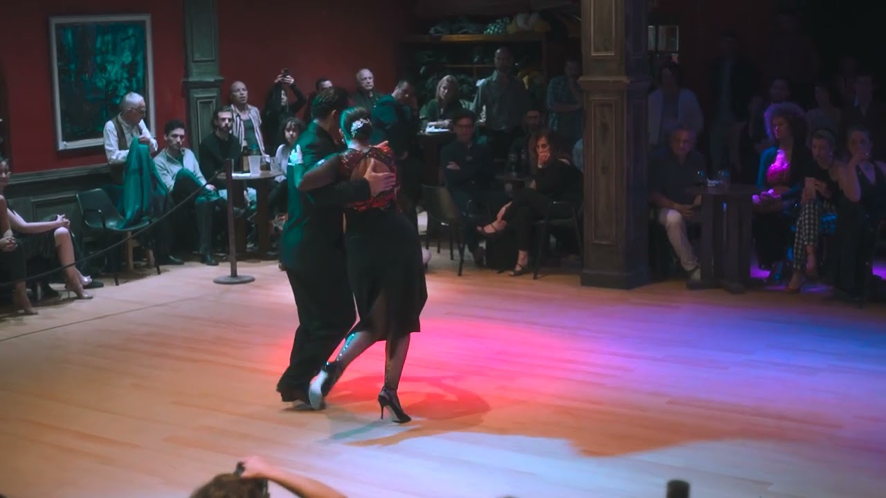 Barbara Ferreyra y Agustín Agnez- Tango Marion - Milonga Muy Lunes