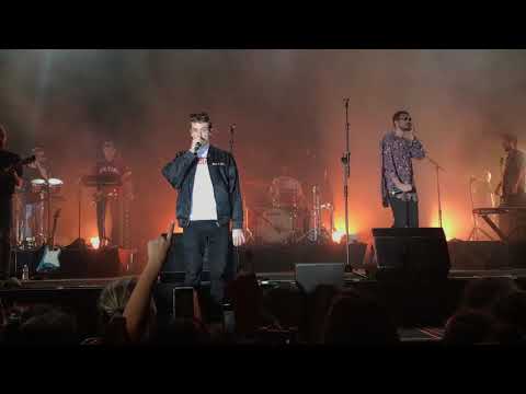 Carl Brave x Franco 126 - Noccioline [Live Carroponte 02/09/18]