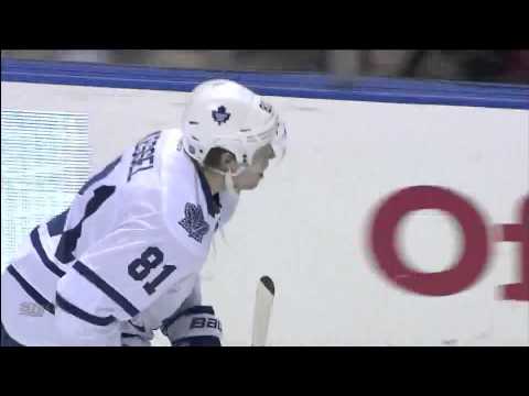 Leafs @ Panthers - Dion Phaneuf Scores - 111227