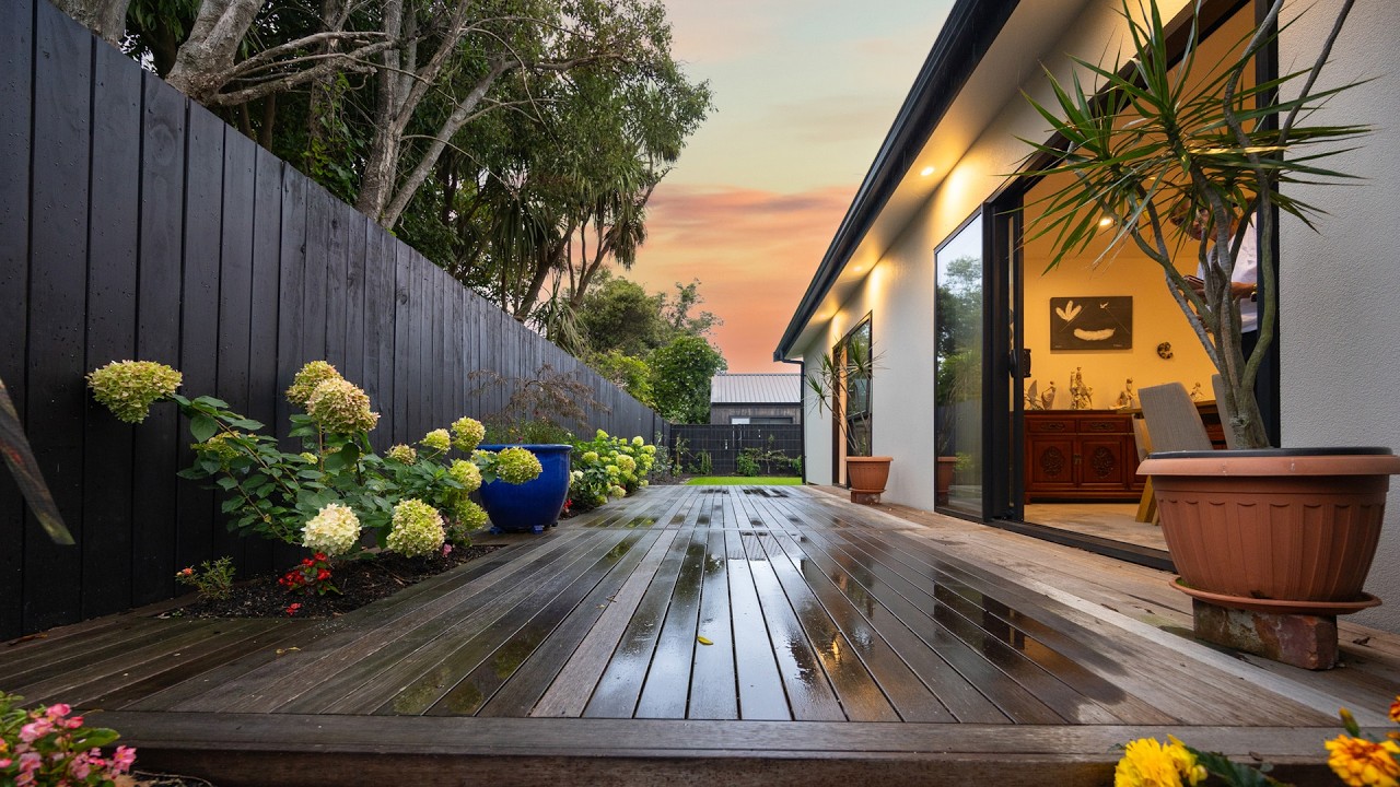 Exquisite New Alfresco Home - Room for Motorhome