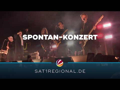 Spontan-Konzert auf der Reeperbahn: Kraftklub und Bill Kaulitz sorgen für Euphorie