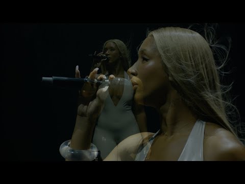 Naomi Sharon - Calm Waters (LIVE From Paradiso)