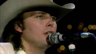 Dwight Yoakam - Buenas Noches Form A Lonely Room [She Wore Red Dresses] video