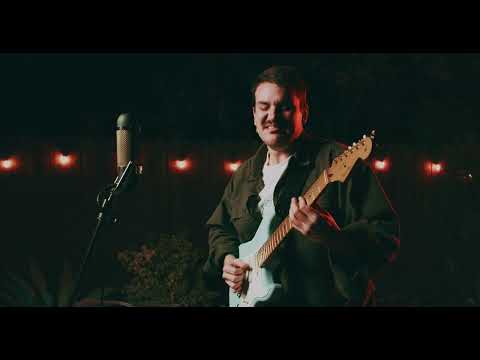 Medium Build - Rage (Live)