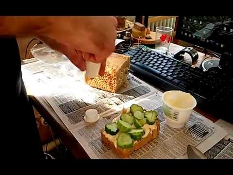 Slavic Hamburger - The End of the Month Booterbrodique with Cheese thing