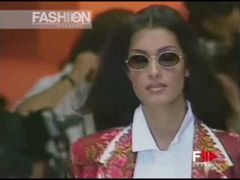 Yasmeen On The Runway - Genny Spring/Summer 1993