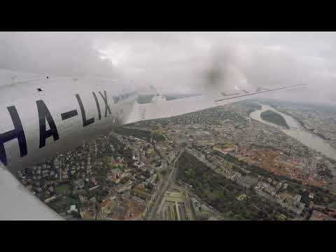 Dunakanyar az árvíz után a LI-2 vezérsíkjáról nézve