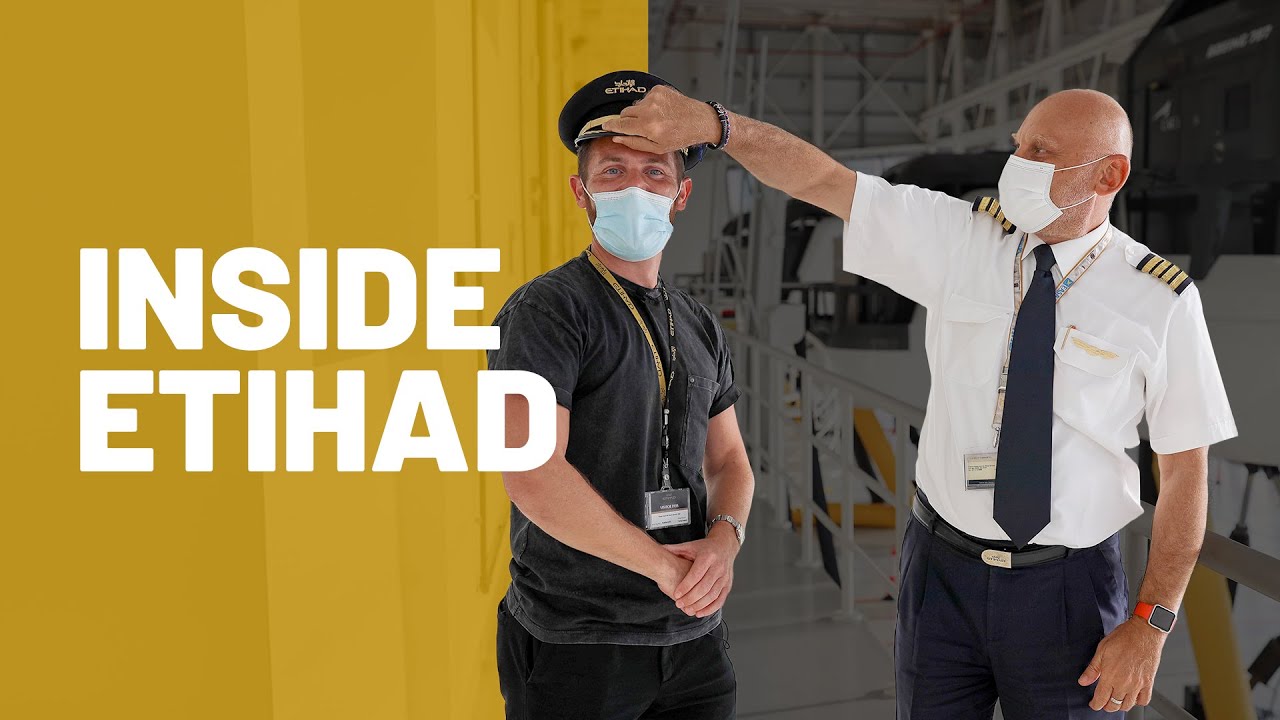Inside ETIHAD AIRWAYS: Comparing PILOT vs CABIN CREW training