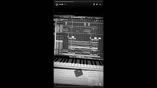 Songtext von Zedd feat. Remi Wolf - Lucky Text Musik-video-Miniaturansicht