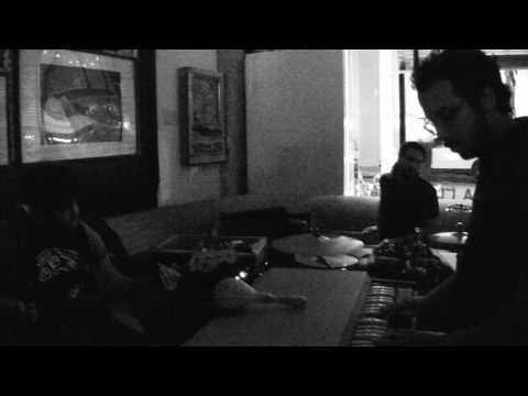 Lil Daggers LIVE at Kill Your Idol in South Beach 04/25/10