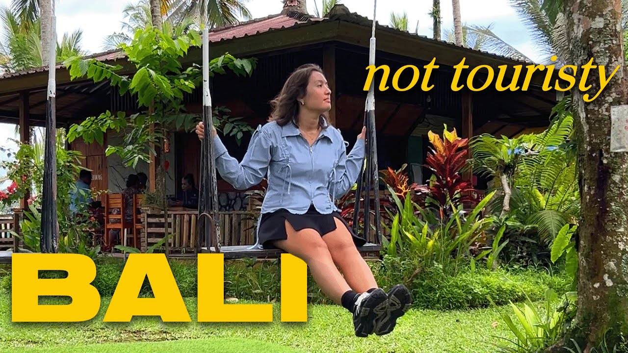 A tourist participates in Batik workshop.