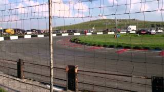 preview picture of video 'Buxton Raceway - BriSCA F2 Stock Cars 26/08/13 Bank Holiday Final Part 1 - Fast And Furious'