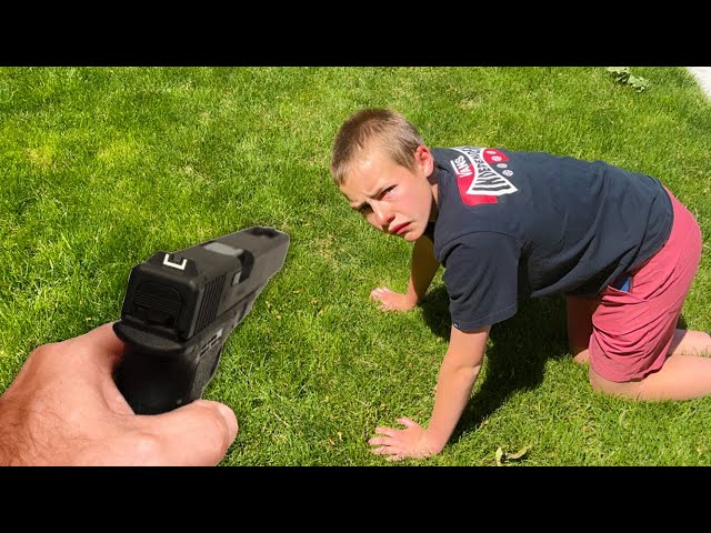 forcing my brother to touch grass SDDEFAULT Thumbnail
