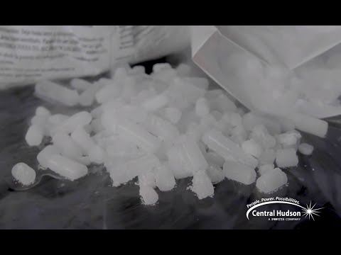 How to safely handle dry ice during a power outage