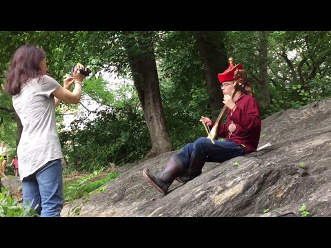 Throat singing in Central Park
