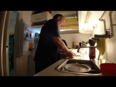 MongoTV_9196 - MIN SOMMER 2022 - Del 6 - Henter Pakke - PØLSE Tankstation-Billig Cola Købt På KREDIT