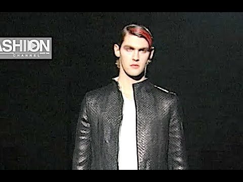 GUCCI Fall 1999 2000 Menswear - Fashion Channel