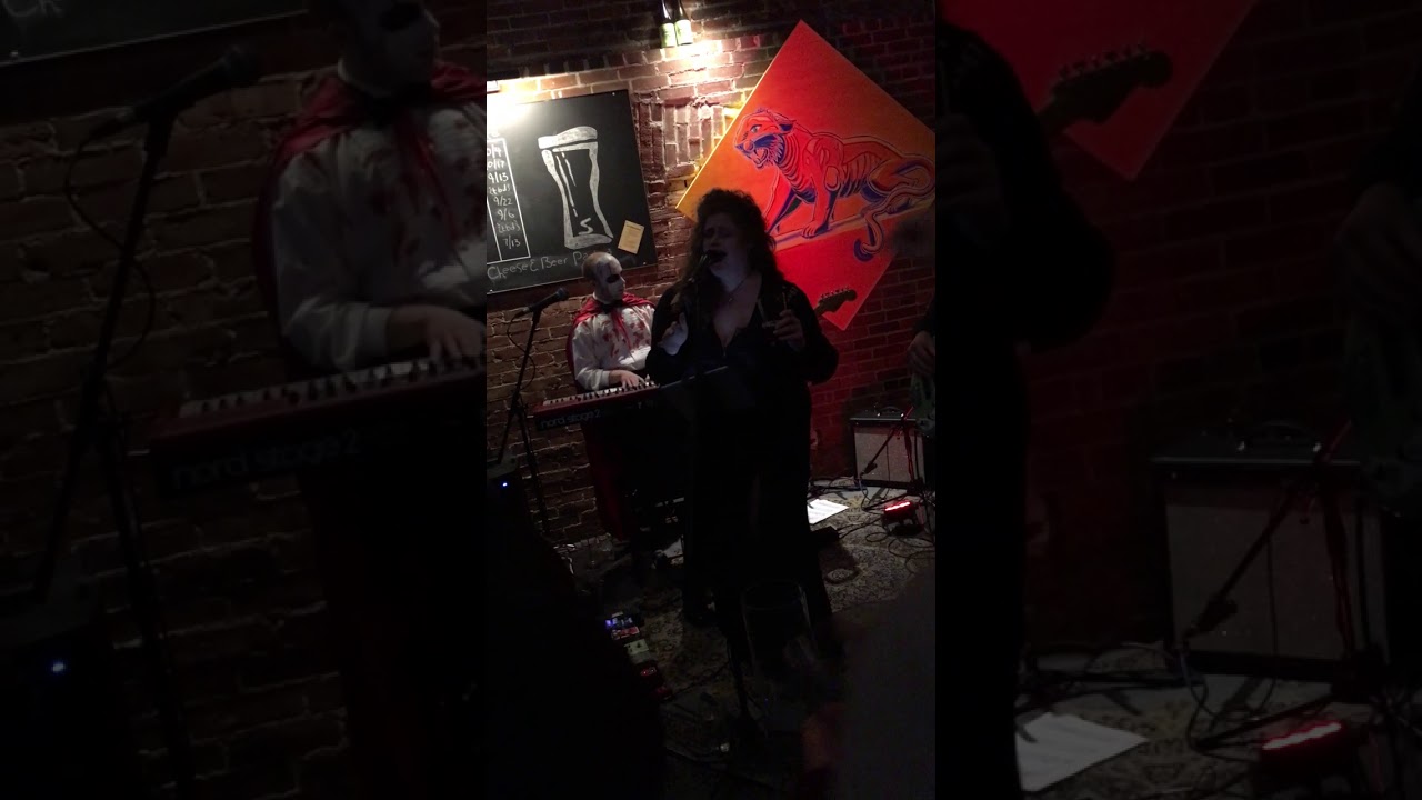 Promotional video thumbnail 2 for Essie & the Big Chill