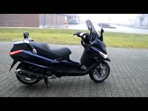 Piaggio XEvo 400-11 Roller/Scooter