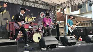 Download lagu Drive - Tak Terbalas Cover mp3 Download lagu Drive - Tak Terbalas Cover mp3