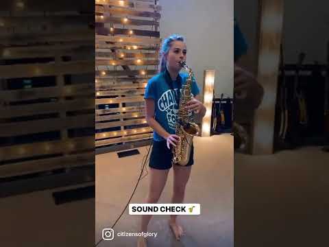 Amy shredding the Saxophone