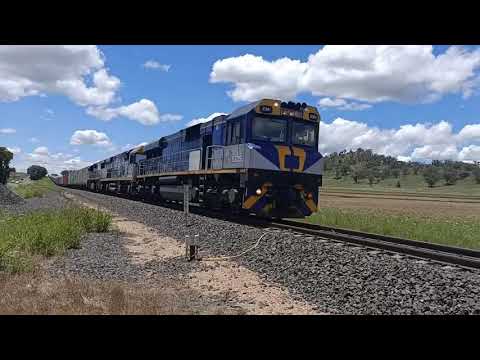 CM3315 CF4411 VL358 L277 442s2 C506 Crawford's departed Werris Creek for Port Botany