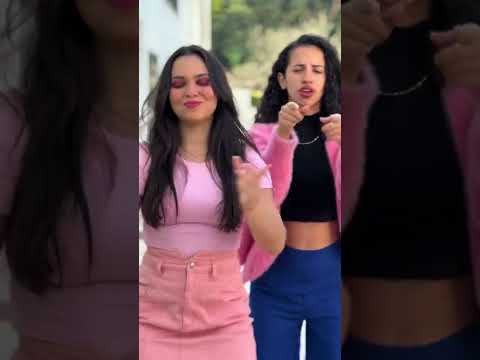 DUAS BARBIES DE CHAPÉU!