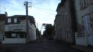 preview picture of video 'Driving Along Rue Jeanne d'Arc, Rue Adjudant Chef Cadot & Rue Mal Joffre, Saint-Quay-Portrieux'
