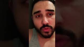 “Não se preocupe, dissemos a todos que você se mudou para o exterior”, disse minha mãe. No dia...